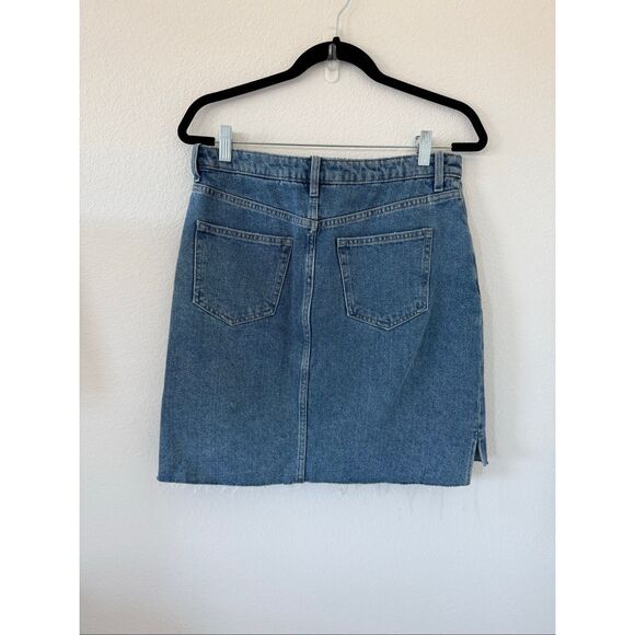 EUC H&M Denim Skirt, size: M - Picture 5 of 6